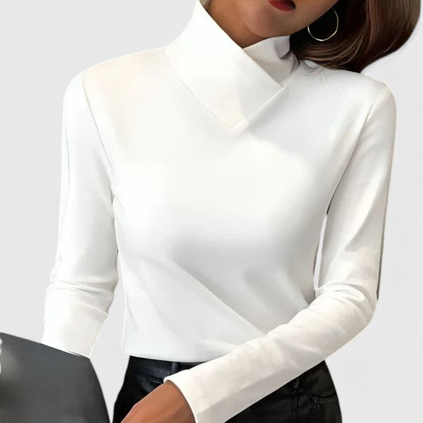 Annie | Elegant Turtleneck