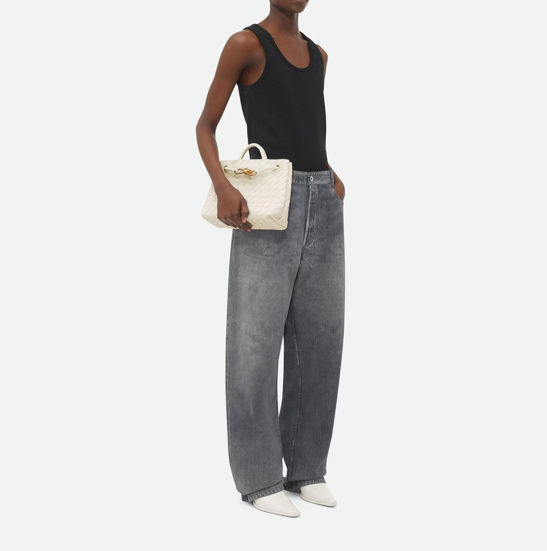 Annie | Joyful Moments.